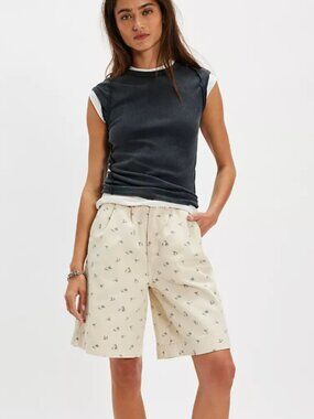 Damson Madder Women's Tan Patterned Bermudas